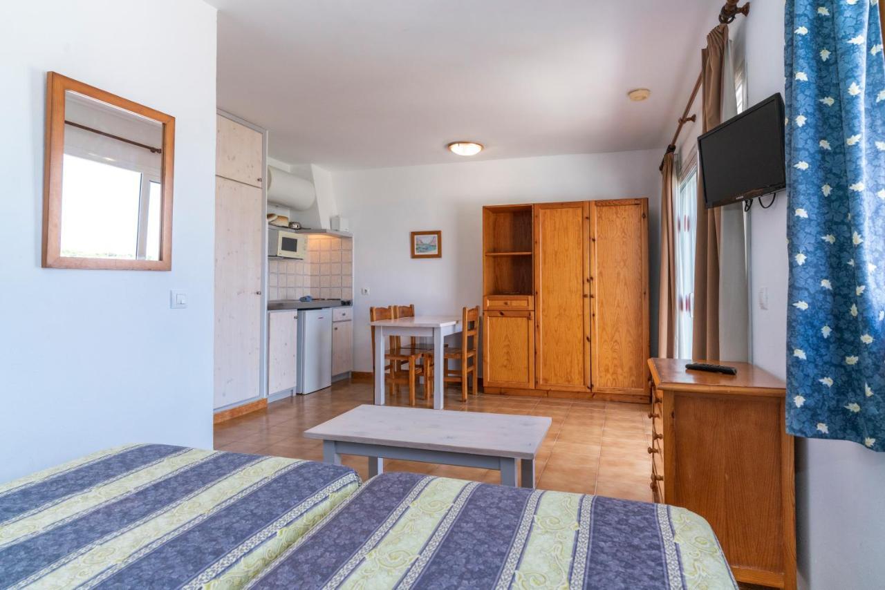 Apartamentos Vista Blanes Cala'N Blanes  Buitenkant foto